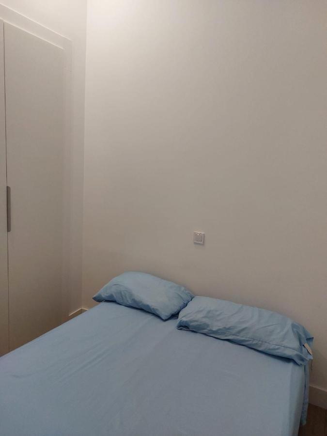 Habitacion En Madrid Apartment Bagian luar foto